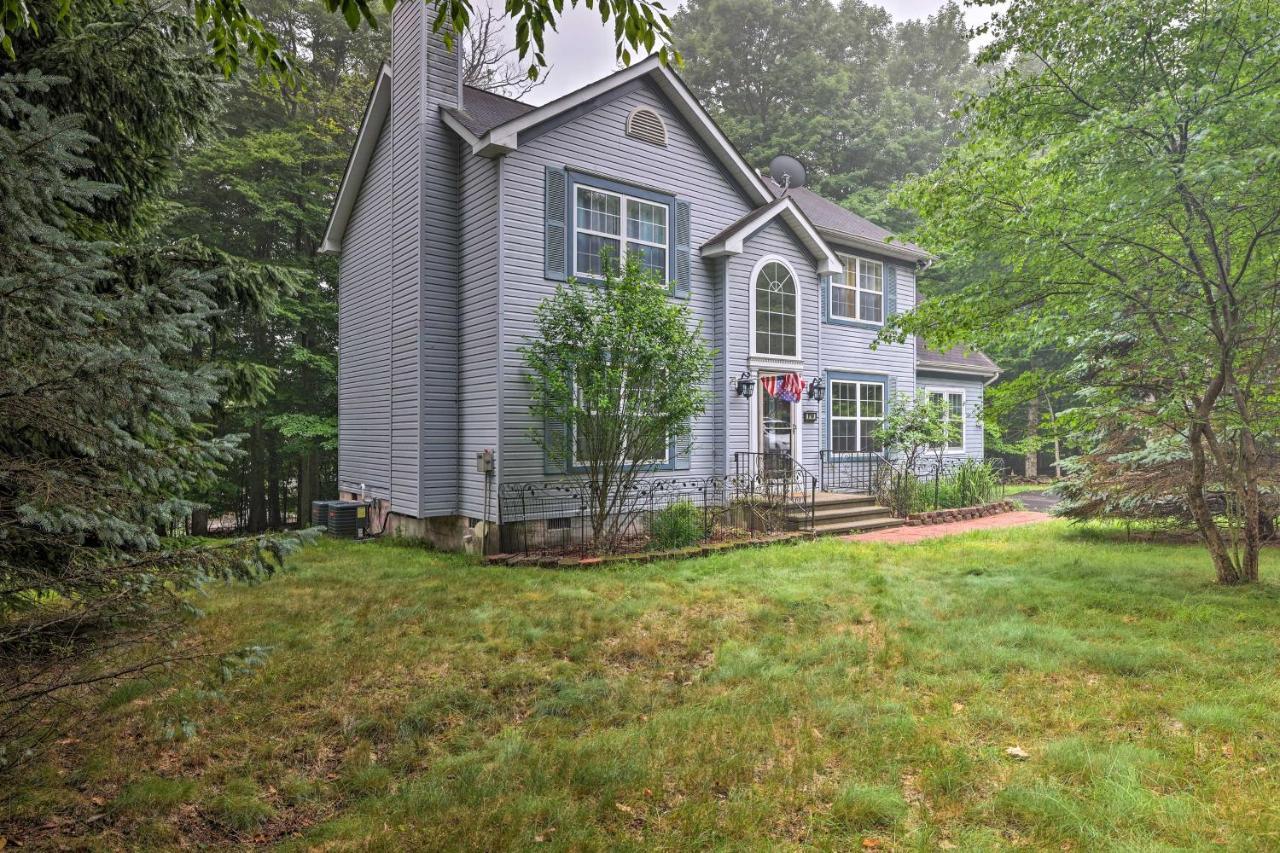 Spacious Tobyhanna Home With Lake Access And Fire Pit! Luaran gambar